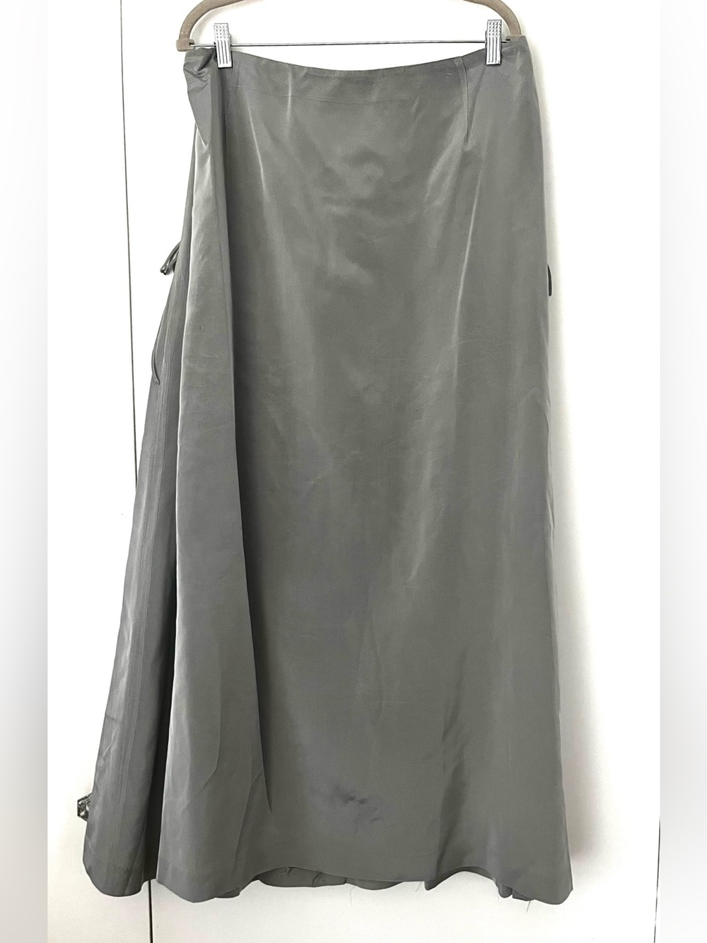 Vera Wang Satin Look Side Tie  Maxi Skirt . Size 12